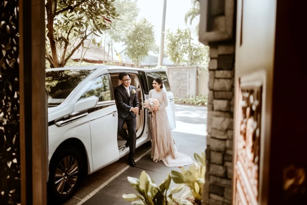 Wedding Convoy Timing in Bali: Keeping Cars Together